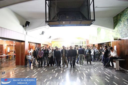 حضور پر شور دانشجویان دانشگاه شیراز در جلسه پرسش و پاسخ با دکتر محسن رضایی
