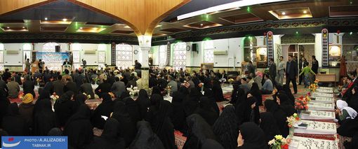 حضور محسن رضایی در گلزار شهدای آستانه اشرفیه و ادای احترام به مقام شامخ شهدای دفاع مقدس و دیدار با خانواده های محترم شهدا