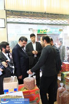 دیدار صمیمی با کسبه بازار خشکبار آستانه اشرفیه