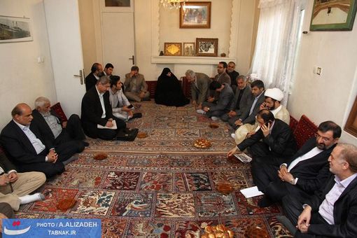 حضور دکتر محسن رضایی در منزل مرحوم حاج شیخ صادق احسان بخش