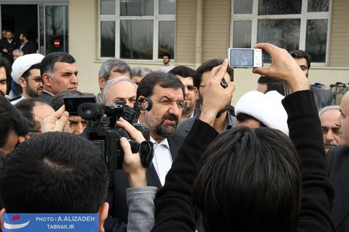 بدو ورود به شهر رشت و استقبال مردمی