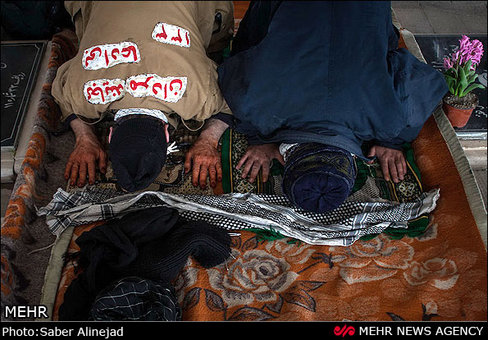 تحویل سال نو در مزار شهدای تبریز
چهارشنبه 30-12-91
