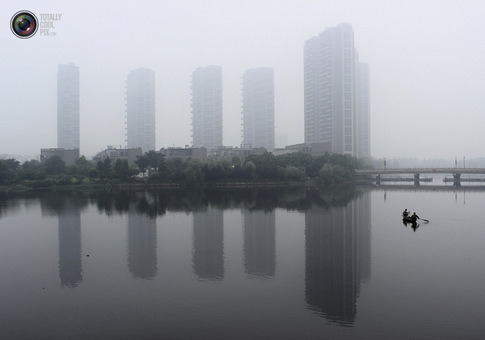یک صبح مه آلود در شاوژنگ، چین
CHINA STRINGER NETWORK/REUTERS
