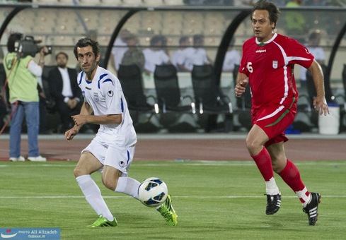 دیدار دوستانه تیم&zwnj;های ملی فوتبال منتخب ۹۸ و ۲۰۱۴ شنبه شب در ورزشگاه آزادی برگزار شد.
