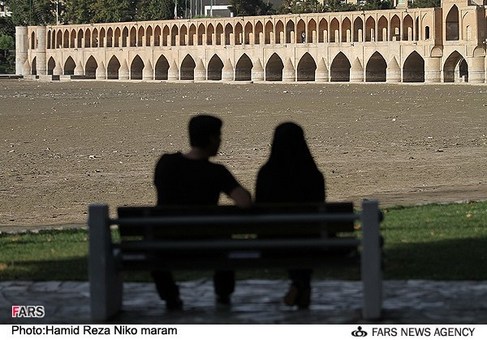 خشکسالی زاینده رود
یک&zwnj;شنبه 30 تیر 1391
