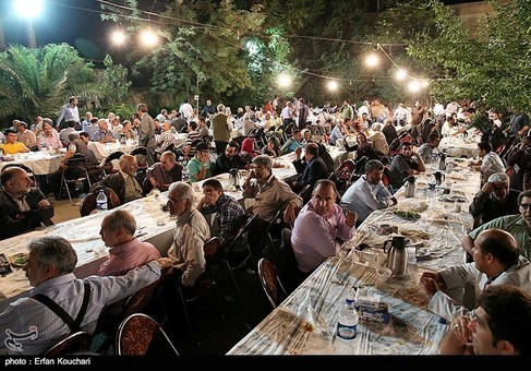 مراسم افطاری انجمن عکاسان انقلاب و دفاع مقدس
دوشنبه 31 تیر 1392
