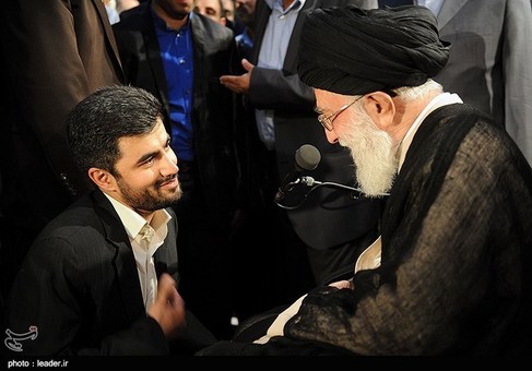 دیدار شعرای کشور با رهبر معظم انقلاب
سه شنبه 1 مرداد 1392
