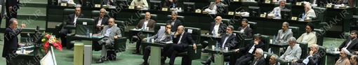 صحن علنی مجلس هنگام سخنرانی دکتر نجفی وزیر پیشنهادی وزارت آموزش و پرورش - عکس : علی علیزاده
