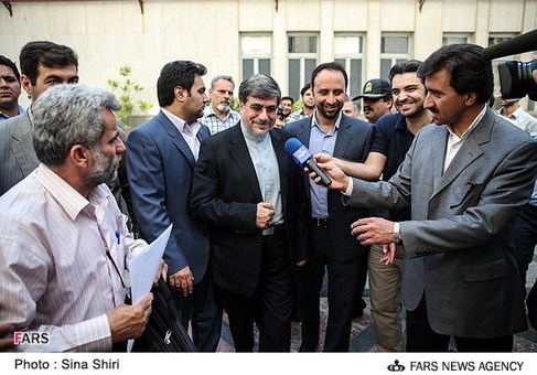 علی جنتی وزیر فرهنگ و ارشاد اسلامی در جمع خبرنگاران