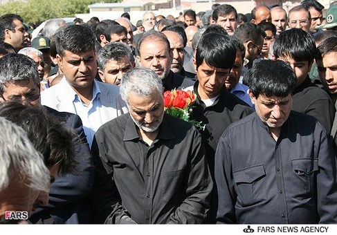 تشییع پیکر مادر سردار قاسم سلیمانی در کرمان
سه&zwnj;شنبه 19 شهریور 1392
