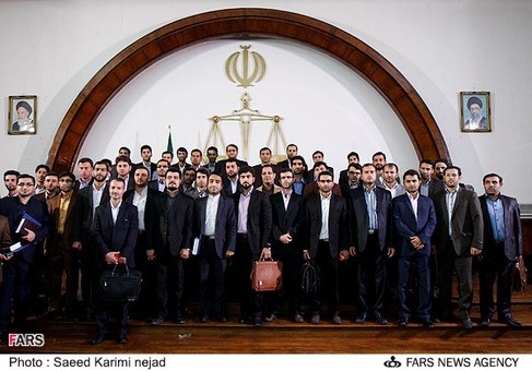عکس یادگاری در مراسم تحلیف کارآموزان قوه قضائیه