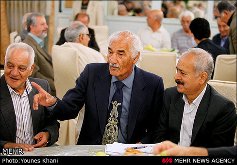 گردهمایی مدرسه پیر مردها