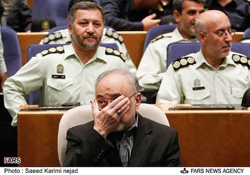 علی اکبر صالحی در نشست روساء کارکنان یگان های حفاظت سازمانهای دولتی
یکشنبه 14 مهر ماه
