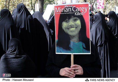 تجمع فعالان زن ایرانی در اعتراض به کشته شدن زن سیاهپوست آمریکایی در مقابل دفتر سازمان ملل تهران
سه&zwnj;شنبه 16 مهر ماه
