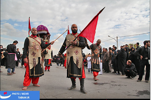 کاروان عزاداران حضرت اباعبدالله در خمینی شهر اصفهان