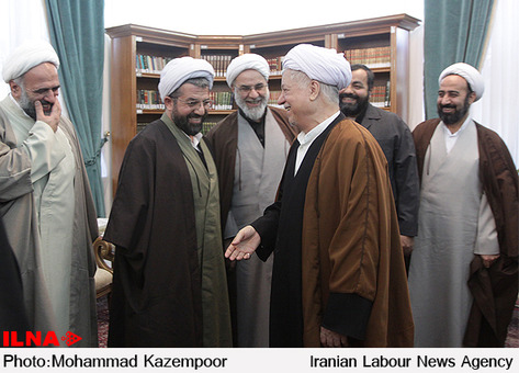 دیدار جمعی از اعضای مؤسسه تنظیم و نشر آثار امام خمینی (ره) با آیت الله هاشمی رفسنجانی