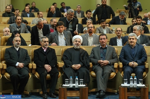 رضا فرجی دانا و حجت الاسلام حسن روحانی و حسین فریدون