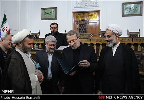 مراسم گرامیداشت هفته اوقاف عصر امروز سه شنبه با حضور علی لاریجانی رئیس مجلس شورای اسلامی در تالار مدرس مجلس برگزار شد
