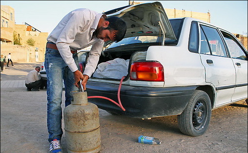 سوختگیری غیرمجار گاز مایع در قم/مهر