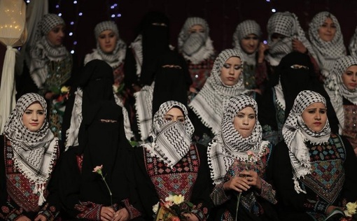 چهل زوج فلسطینی در مراسمی، پیوند خود را جشن گرفتند/شینهوا
