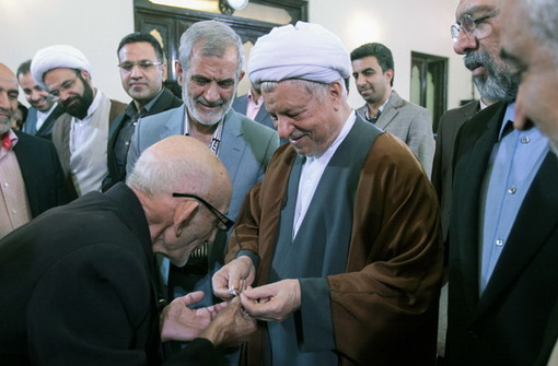 دیدار جمعی از نخبگان با آیت الله هاشمی رفسنجانی /TABNAK
