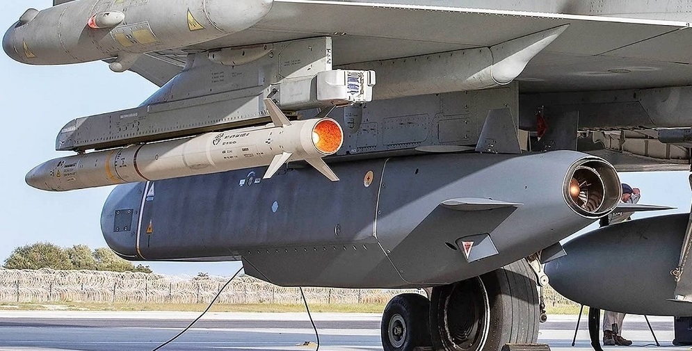 استورم شادو