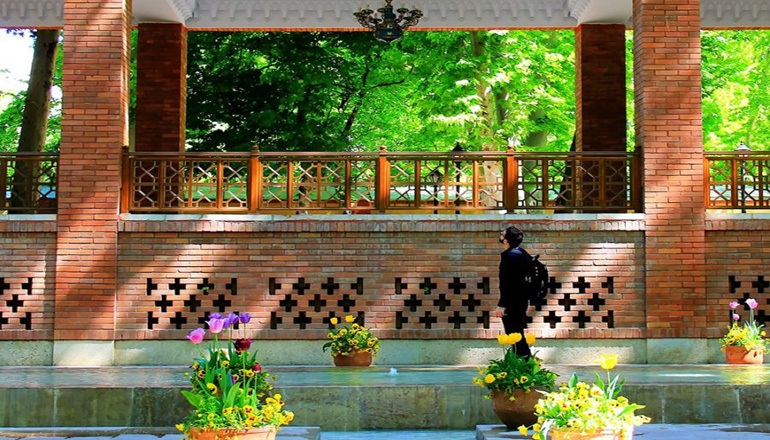 بوستان باغ ایرانی