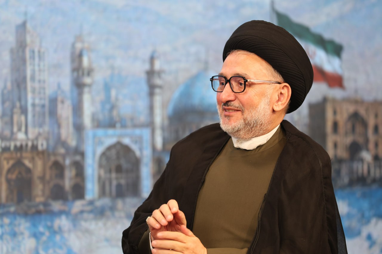 ۶ کلاسه خواندن شهید رئیسی بی انصافی بود/ احمدی نژاد با مدرک دکتری ضربه های فراوانی به کشور زد/ ۶ کلاسه خواندن شهید رئیسی بی انصافی بود/ احمدی نژاد با مدرک دکتری ضربه های فراوانی به کشور زد/