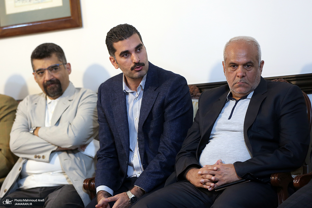 انتقادات بی پرده اهالی رسانه در دیدار با سید محمد خاتمی/ اصحاب رسانه به خاتمی چه گفتند؟! انتقادات بی پرده اهالی رسانه در دیدار با سید محمد خاتمی/ اصحاب رسانه به خاتمی چه گفتند؟!