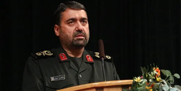 تصاویر رهبر انقلاب در جلسات با فرماندهان منتشر می‌شود