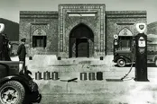 عکس: پنجره‌ای به گذشته؛ بنزین‌فروشی در تهران قدیم