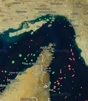 تنگه هرمز همچنان مسدود است + عکس