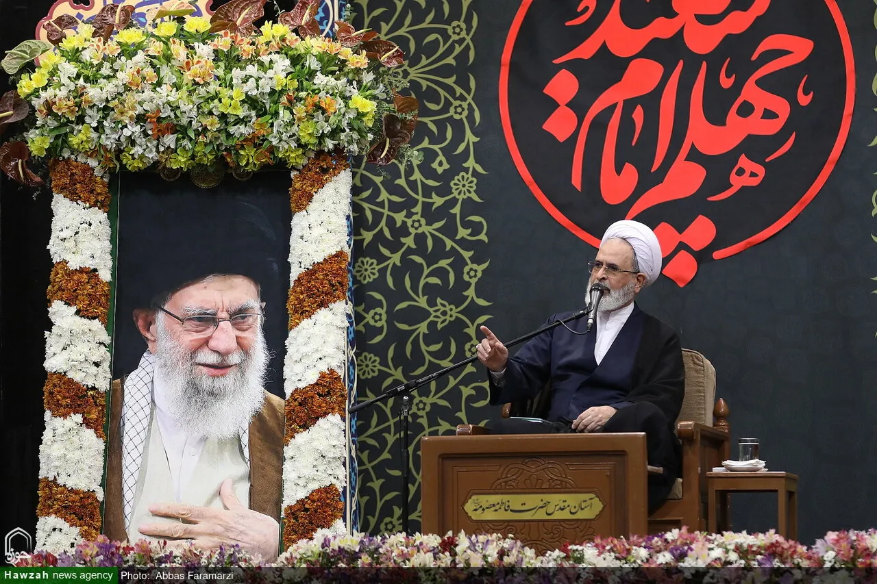 آیت‌الله اعرافی: بر سر انتقام خون پاک رهبر شهید ایستاده‌ایم