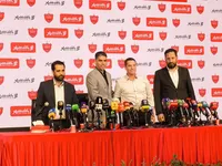 ادامه تبعات شکست پرسپولیس مقابل تراکتور؛ ضرر میلیاردی اوسمار ویرا