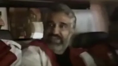 تصاویر حرکت خاص پژمان جمشیدی در اوج جنگ