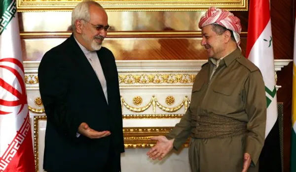 مسعود بارزانی، رئیس اقلیم کردستان عراق گفته است که جمهوری اسلامی ایران به پیشمرگ&zwnj;های کرد در نبرد با تروریست&zwnj;های تکفیری (داعش) کمک تسلیحاتی کرده است. آقای بارزانی در نشست خبری مشترک با محمدجواد ظریف، وزیر امور خارجه کشورمان در اربیل گفت: &zwnj;ما درخواست کمک کردیم و ایران جزو نخستین کشورهایی بود که برای ما سلاح فرستاد&raquo;. سایت خبری رووداو، نزدیک به حزب دموکرات کردستان هم از آقای بارزانی نقل کرده است که &zwnj;تحویل تسلیحات ایران توان نظامی نیروهای کرد را افزایش داده است.&zwnj; آقای ظریف در این نشست خبری در پاسخ به پرسش یک خبرنگار درباره دامنه همکاری ایران با نیروهای کرد تأیید نمود &zwnj;ایران هم با دولت عراق و هم با دولت اقلیم کردستان &laquo;در حوزه&zwnj;های مختلف همکاری نظامی&raquo; داشته است. ایشان اشاره کرد: خوشحالیم که به تعهداتمان عمل کردیم در حالی که غربی&zwnj;ها به تعهداتی که داده بودند، عمل نکردند&raquo;.&zwnj;/BBC-AFP-Reuters
