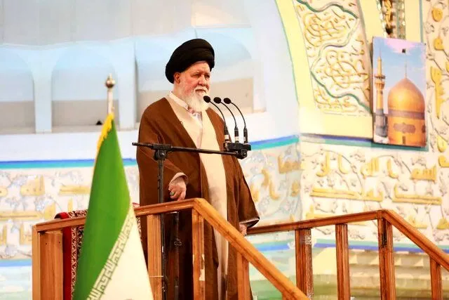 قدردانی از پزشکیان در تریبون نماز جمعه مشهد