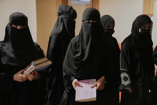 عکس: آموزش قرآن در مدارس افغانستان