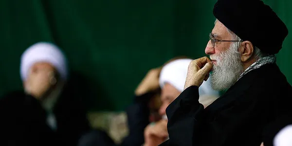دومین شب عزاداری محرم در حسینیه امام خمینی (ره)./(پایگاه اطلاع&zwnj;رسانی دفتر مقام معظم رهبری)

