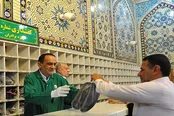 ماجرای کفشداری ۱۱ حرم امام رضا (ع)/«گرفته کفشداری جای کفش انگار پایم را»