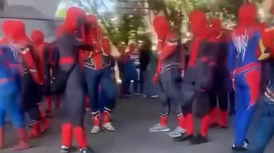 تصاویر تجمع اسپایدرمن‌ها در تهران!