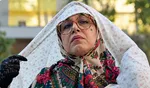 رکوردشکنی فریبنده سینما با رضا عطاران زن پوش؛ 217 هزار نفر در یک روز!
