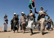 تاکتیک‌های نظامی حوثی‌ها؛ از کلاشینکف تا موشک بالستیک!