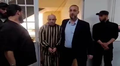 تصاویر محاکمه و صدور حکم اعدام پسرعموی بشار اسد