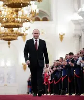 از رییس جمهور منتخب روسیه، پوتین، قبل از مراسم تحلیف تا برچیده شدن یک اردوگاه در پردیس دانشگاه آمستردام و اردوگاه همبستگی غزه در دانشگاه شیکاگو