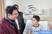 عکس: دیدار عموپورنگ با کودکان بیمار و مجروح شده در جنگ