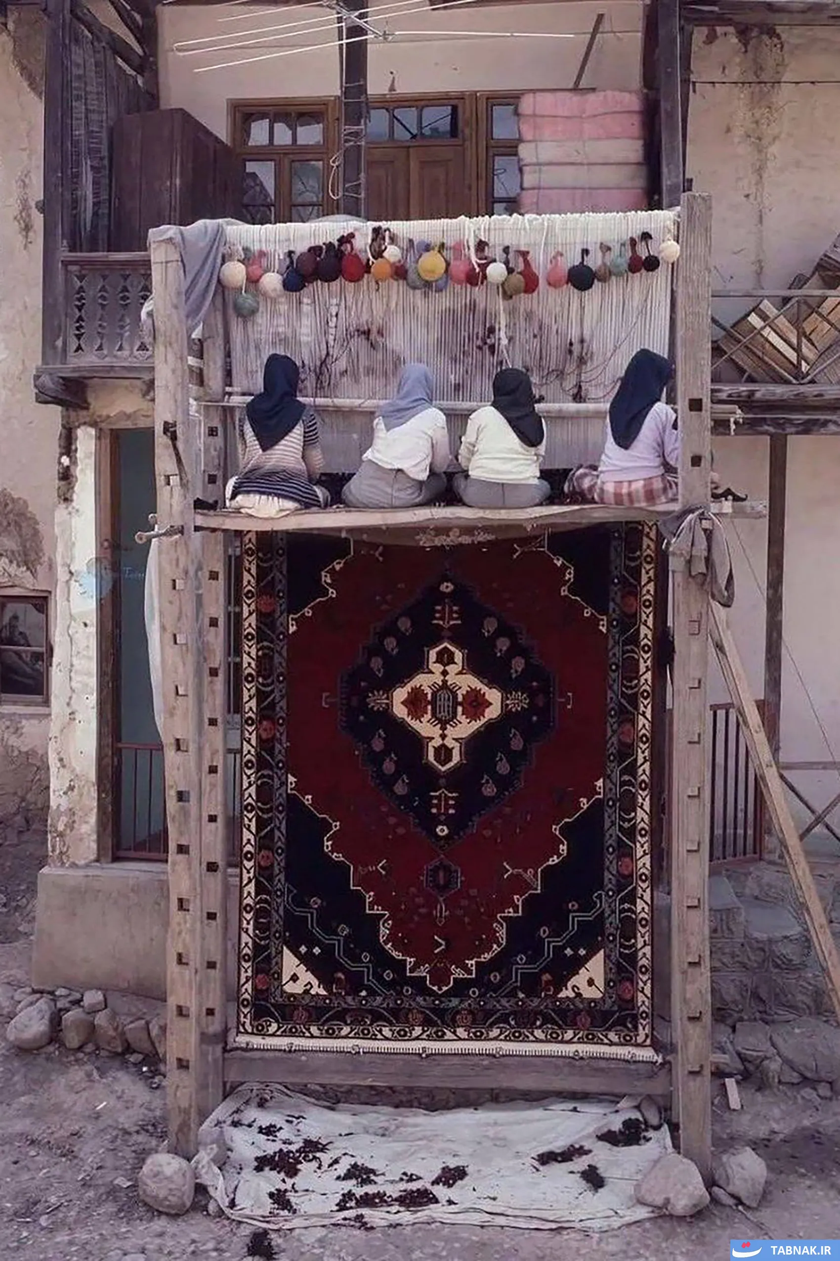 عکس: پنجره‌ای به گذشته؛ زیبایی هنر دست زنان ایرانی