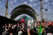 آسوشیتدپرس: افزایش مشارکت مردم ایران در دومین روز مراسم تشییع/ عزاداران خواستار کشتن ترامپ شدند