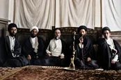 پنجره‌ای به گذشته؛ رهبر شهید انقلاب در کنار پدر، برادر و علامه طباطبایی