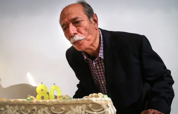 جشن زاد روز هشتاد سالگی علی نصیریان بازیگر پیشکسوت سینما و تئاتر عصر امروز چهارشنبه با حضور اهالی هنر در موزه هنرهای دینی امام علی (ع) برگزار شد./MNA
